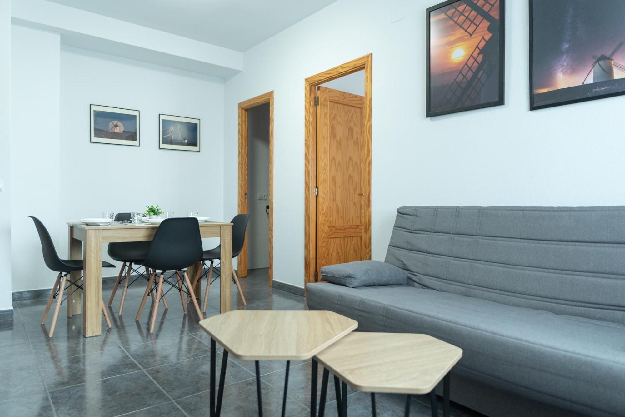 Apartamentos La Mota - Centrico Mota Del Cuervo Luaran gambar